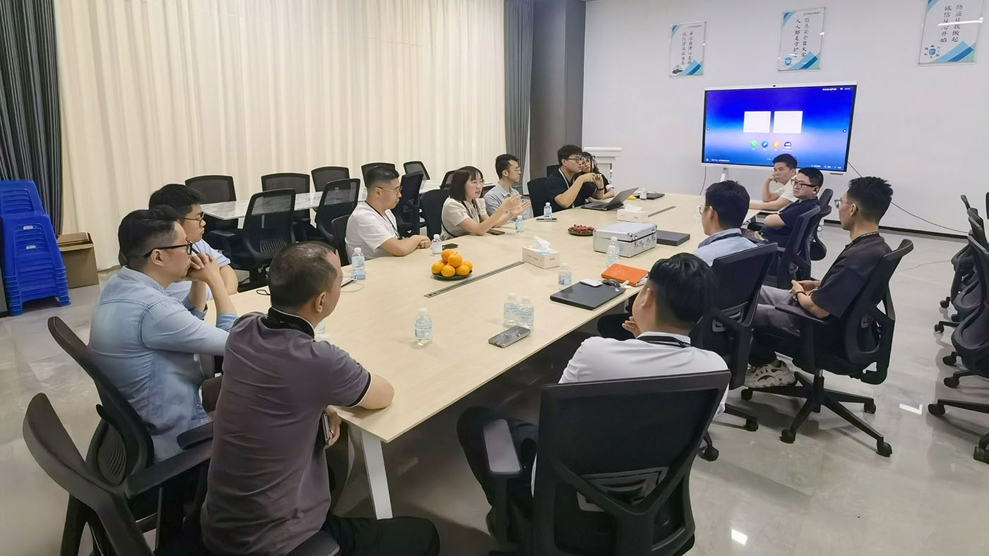 AI智能眼镜联盟来访尊龙集团官网元启 ，探产业链协同发展